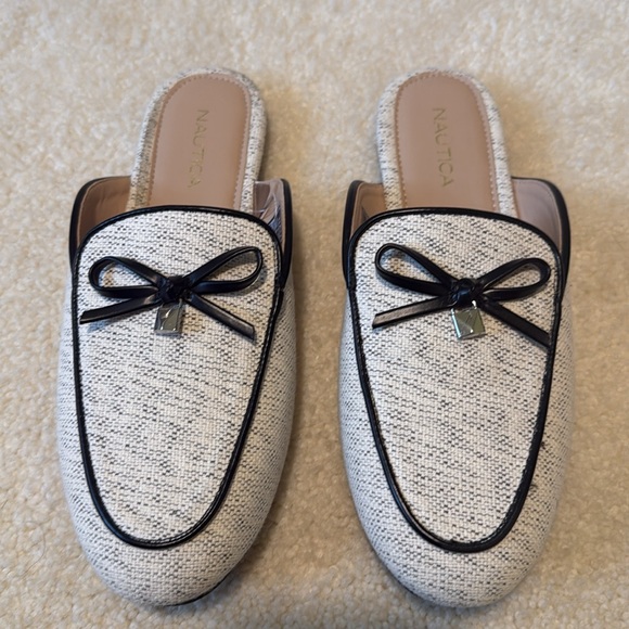 Nautica Cream and Black Mules with Bow Detail - Picture 2 of 5